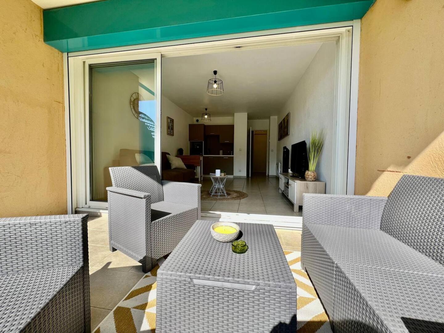 Quiet Studio Swimming Pool Roquebrune Extérieur photo